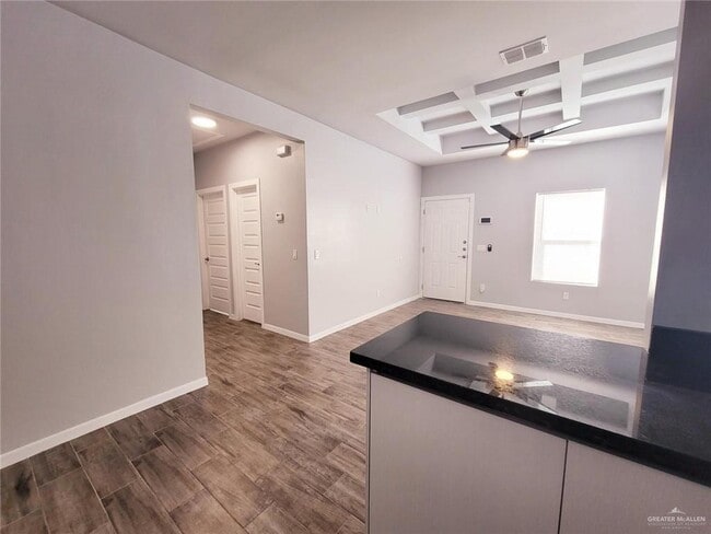Photo - 11 Valeria St Unit 1