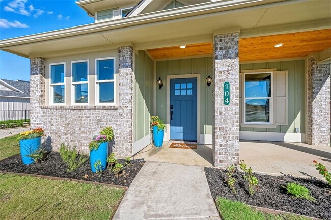 Photo - 104 Cardinal Wds