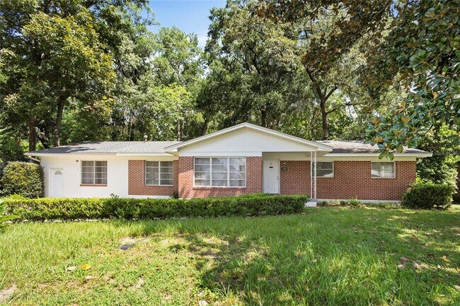 Building Photo - 2103 NW 36th Ter Rental