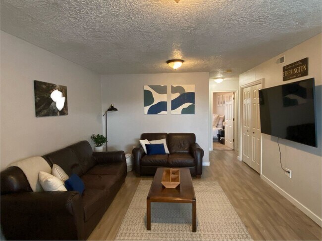 Photo - M520CC Unit #205