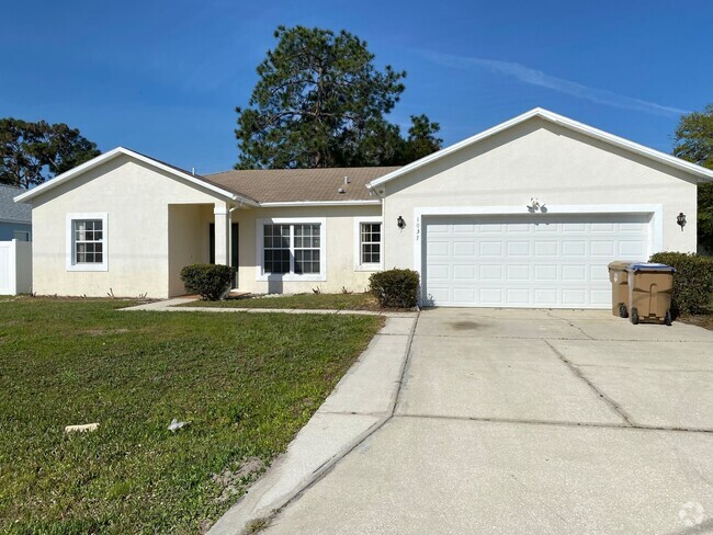 Building Photo - 3/2 in Poinciana Rental