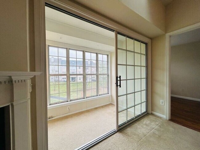 Photo - 107 Prosperity Ave SE Unidad #E