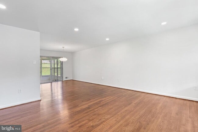 Photo - 11710 Milbern Dr