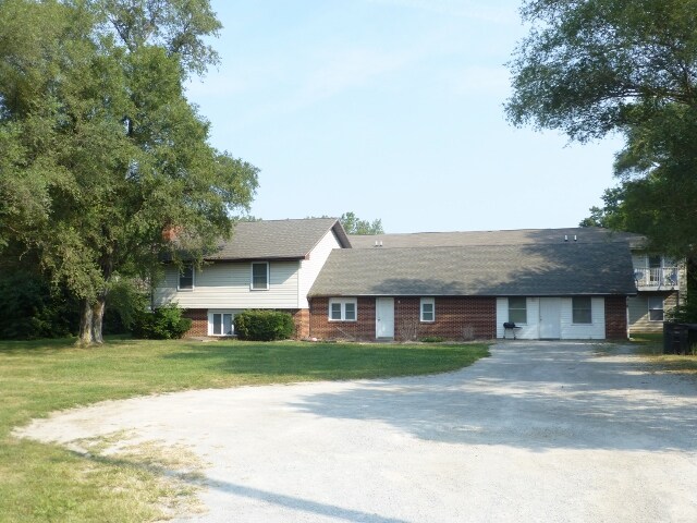 Photo - Spring Gardens