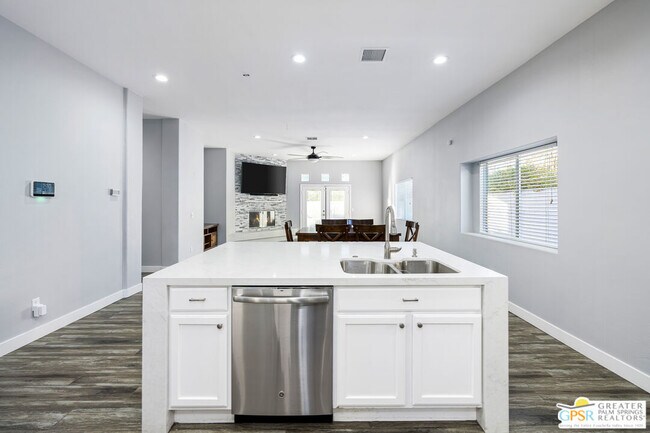 67245 Medano Rd