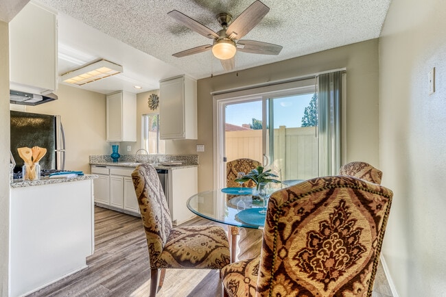 Canyon Club Apartments