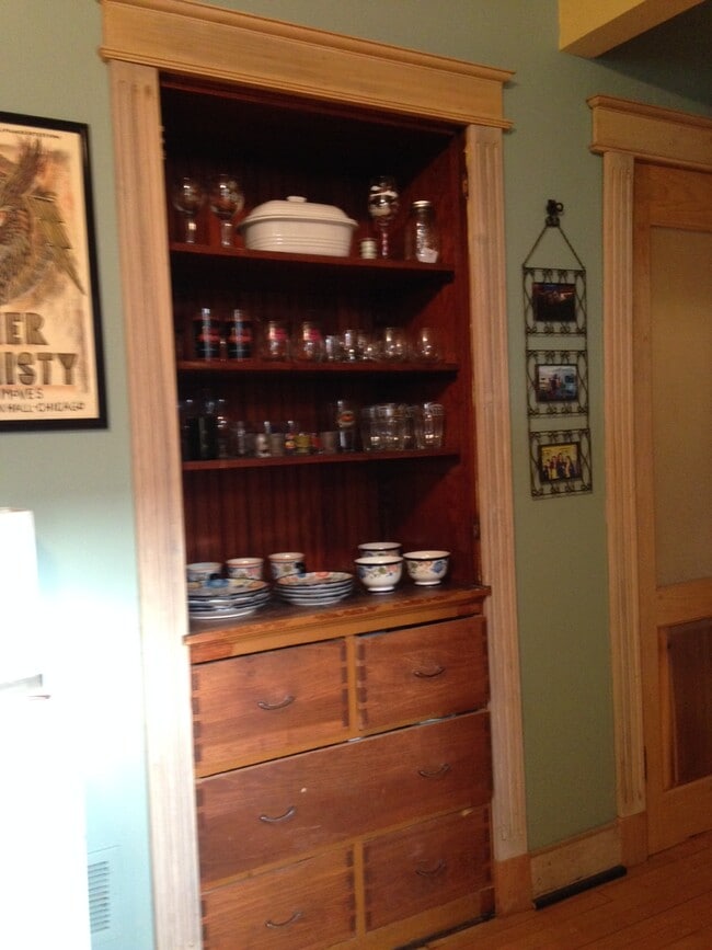 Photo - 2558 W Iowa St Unit 2R