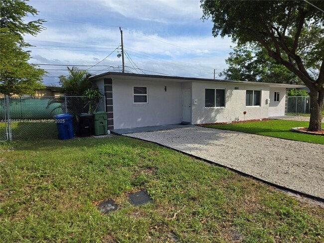 Photo - 716 NW 14th Way Unidad A