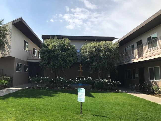 Twin Oaks Apartments - Twin Oaks Apartments