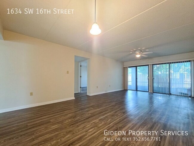 Photo - 1634 SW 16th St