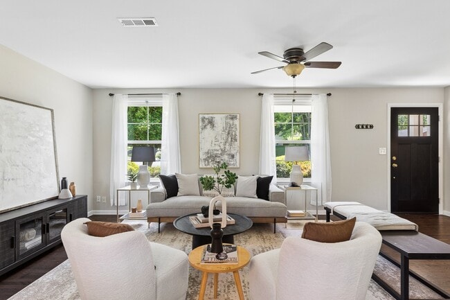 Photo - 340 Binkley Dr