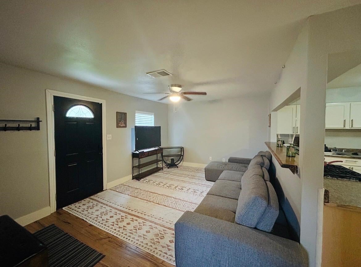 Photo - 8137 Wetherby Ln