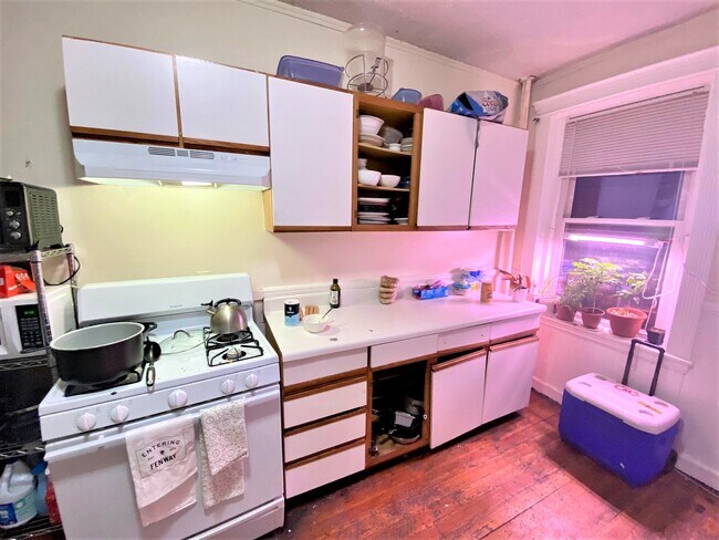 Photo - 460 Park Dr Unit B