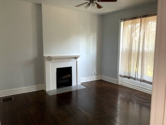 Building Photo - 4117 Cleveland Ave Unit B