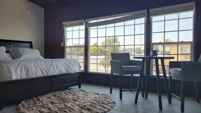 Photo - 1430 Manhattan Beach Blvd