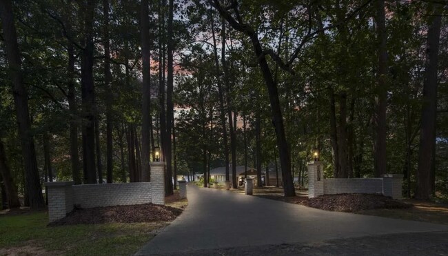 Photo - NEW LISTING!!!!!