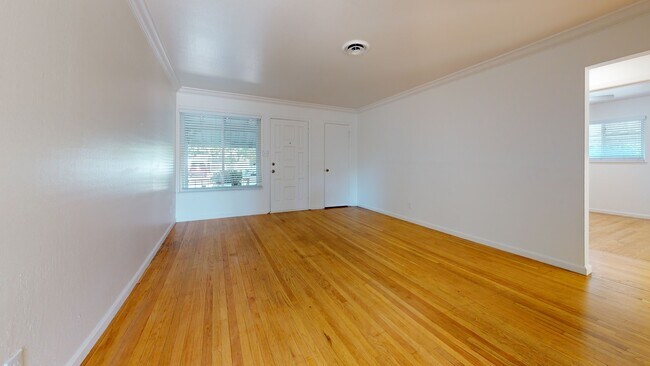 Photo - 201 Benjamin Ave House