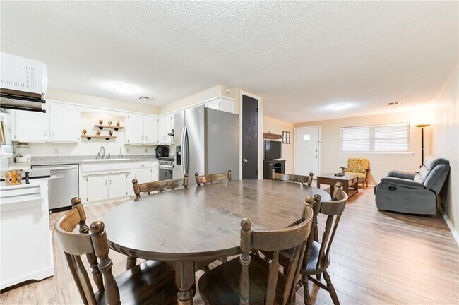 Photo - 3 Bed 1 Bath 1 Car in Bethany, OK PC Schools