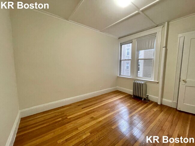 Photo - 2 Charlesgate W