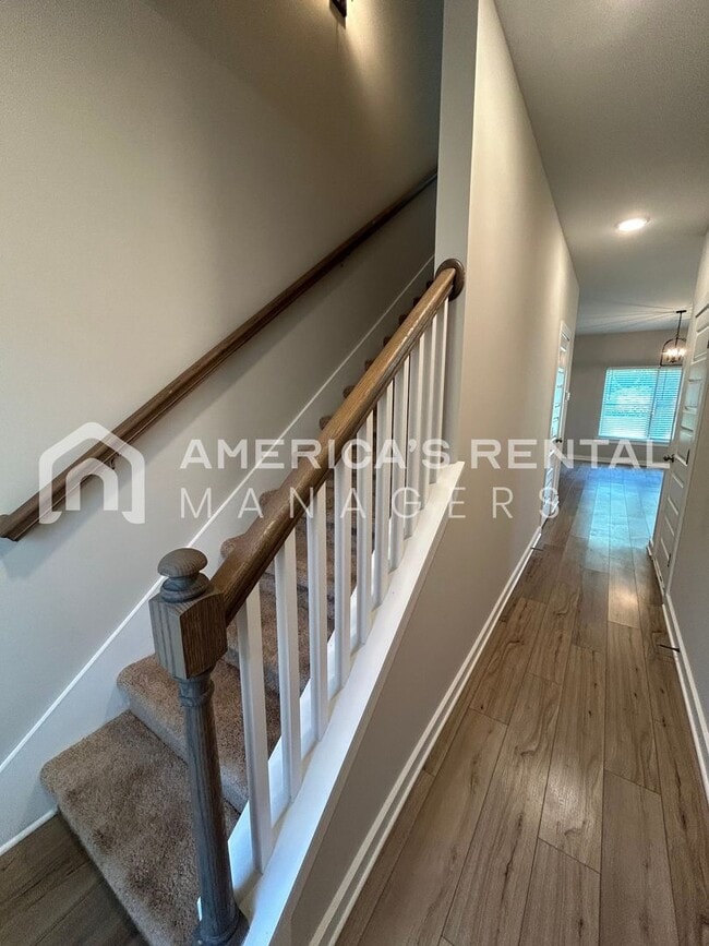 Photo - 333 Buckhorn Cir