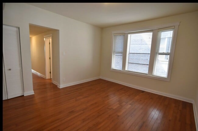 Photo - 710 W Grace St Unidad 3F