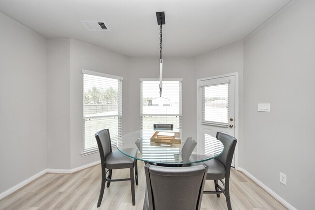 Photo - 16735 Rockwall St