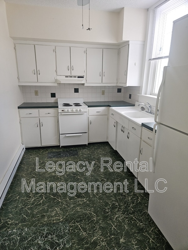 Photo - 281 E Main St Unit 3