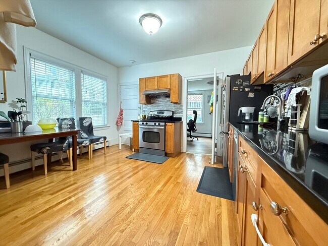 Photo - 132 Middlesex Rd Unit 1