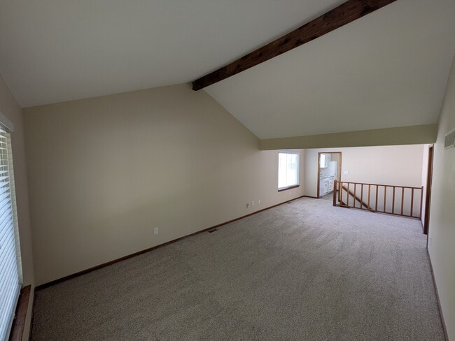Photo - 22 NW Lakeview Blvd