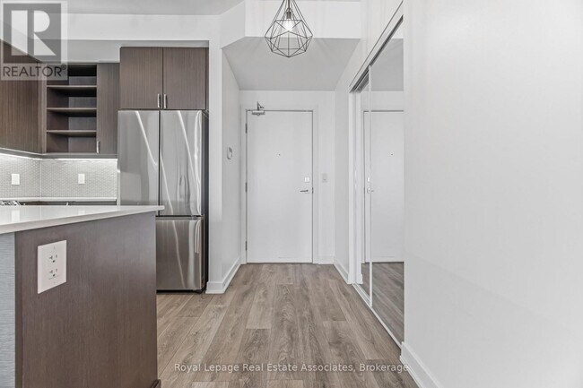 Photo - 4633 Glen Erin Dr Unité 407