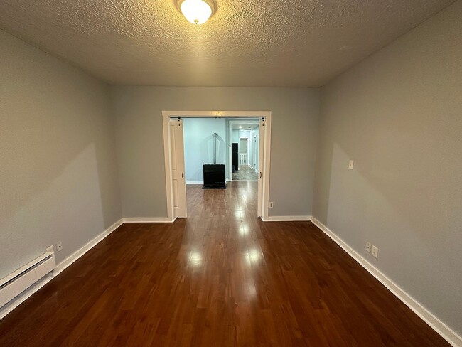 Photo - 111 Southgate St