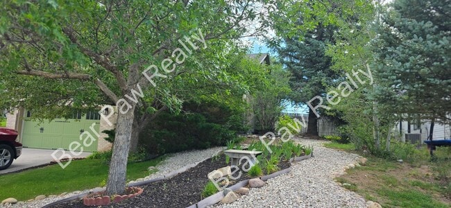 Photo - 5605 Bluff Pl
