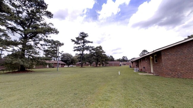 279 Crabapple Cir Unit 108