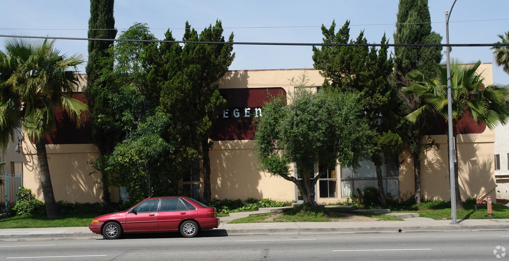 Building - 6605 De Soto Ave