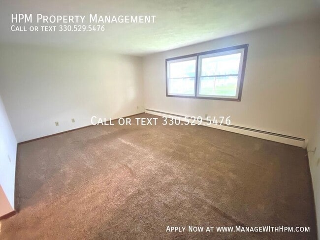 Photo - 3348 Mollane St NW