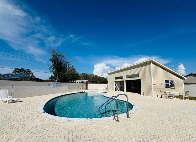 Piscina climatizada - The Villas at Hunters Ridge 55+
