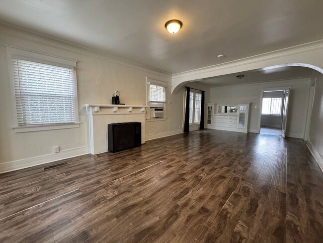 Photo - Large centrally located unit with shared yard