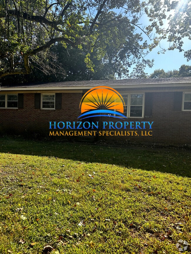 Building Photo - 703 Lantana Way NW Rental