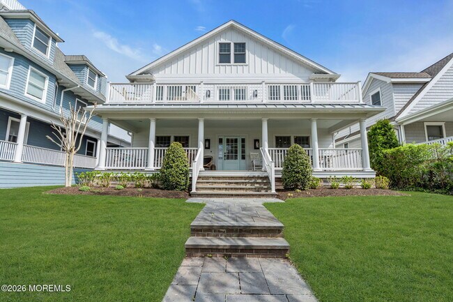 112 Sylvania Ave