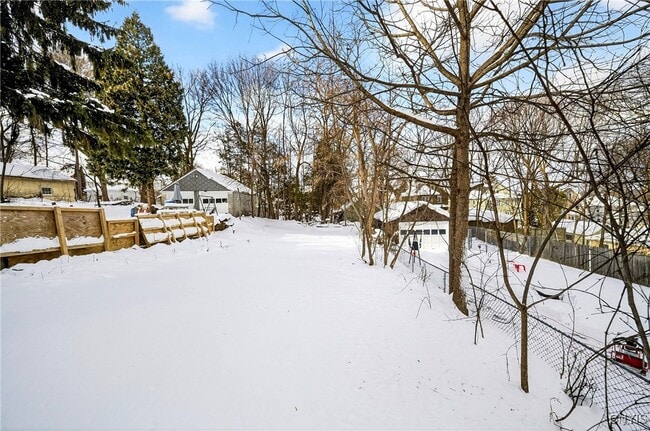 Photo - 162 Reed Ave