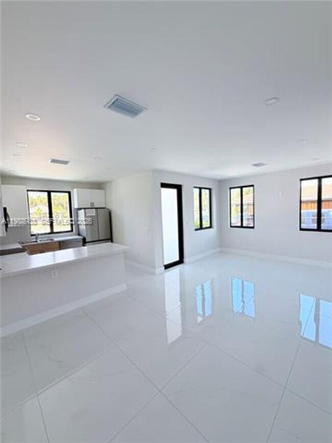 Photo - 12330 SW 219th St