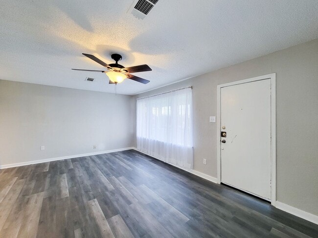 Photo - REMODELED 2 BEDROOM LEASE HOME IN LA MARQUE, TEXAS