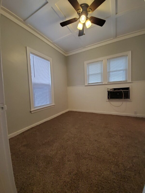 Photo - 221 S Knoblock St