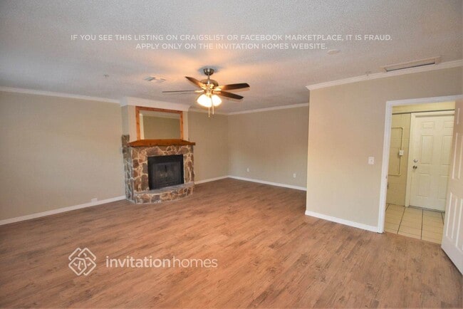 Photo - 992 Union St