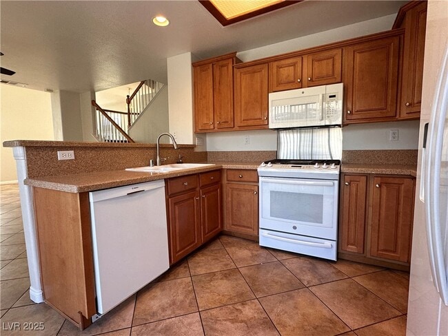 Photo - 2053 Smoketree Village Cir