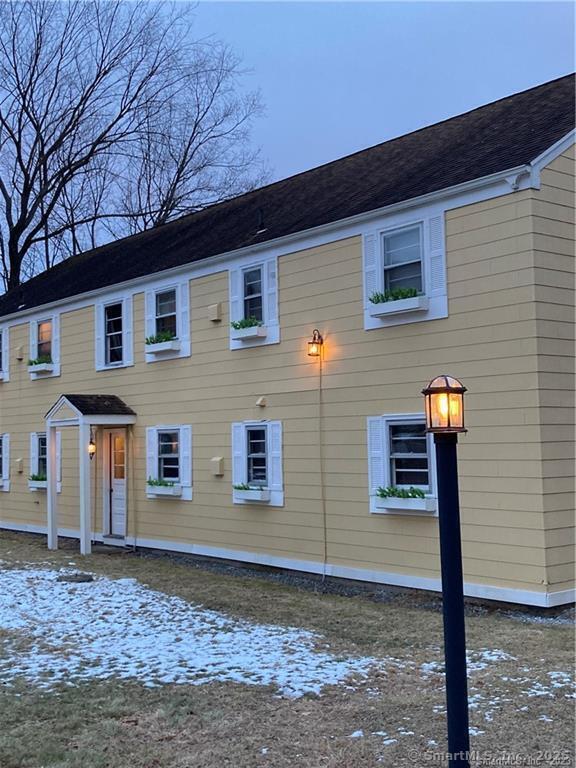 Building Photo - 302 Albany Turnpike Unit A1 Rental