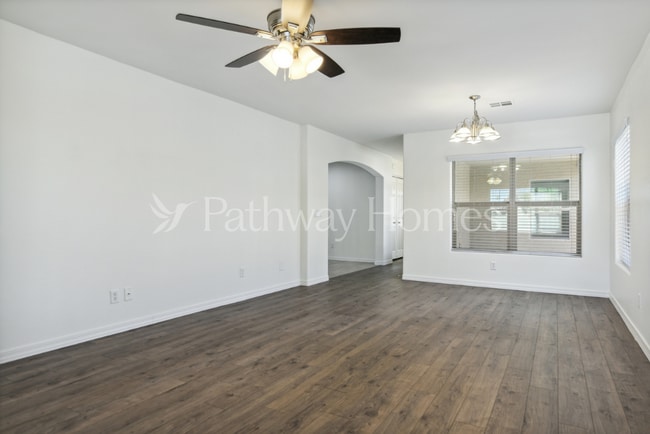 Photo - 207 W Latona Rd