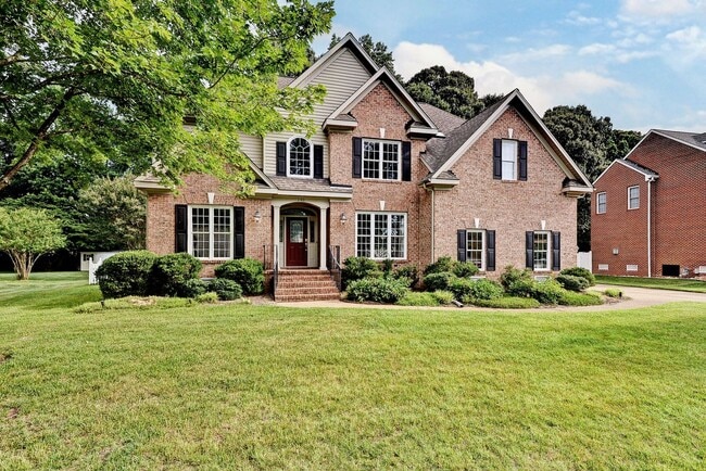 Photo - Spacious 5BR/4BA Home in Yorktown – Convenient Location and Comfortable Living