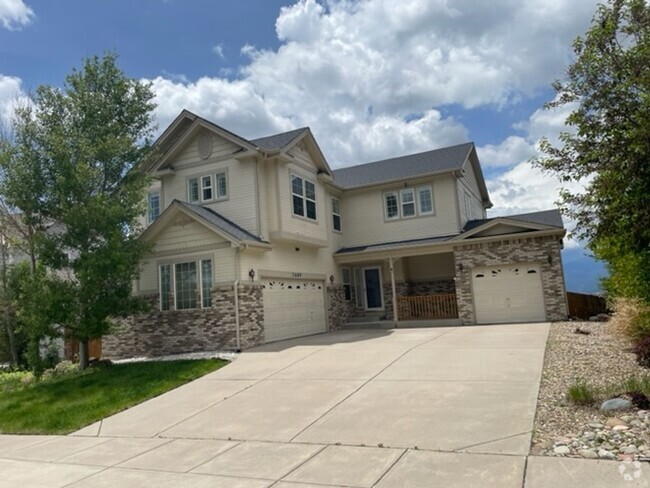 Building Photo - Stunning 4BD/3.5BA Briargate Home with Bre...