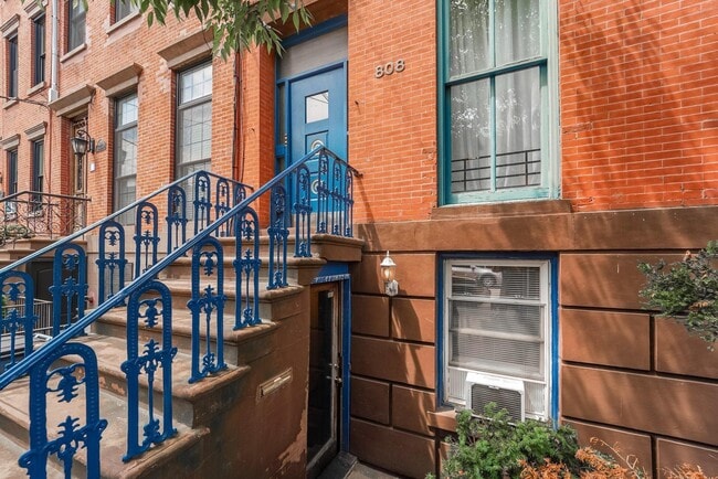 Photo - 808 Bloomfield St Unit A